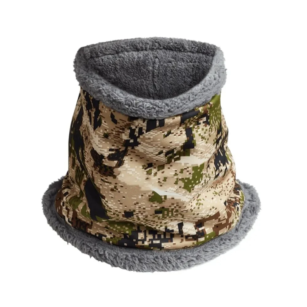 Winter Neck Gaiter in Green camouflage